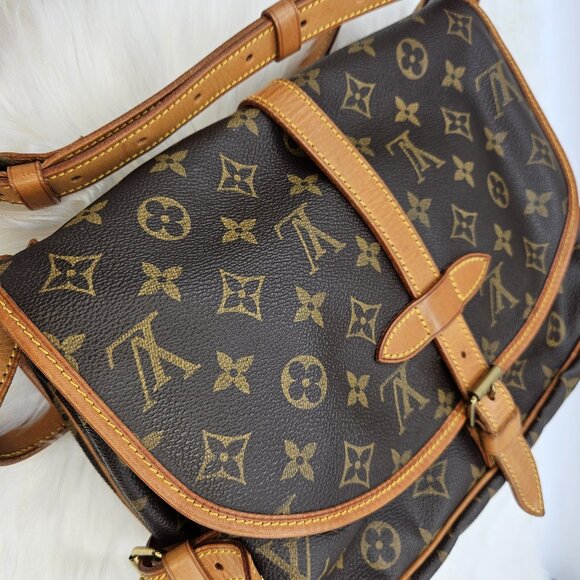Louis Vuitton Saumur Monogram 30 - Picture 1 of 17